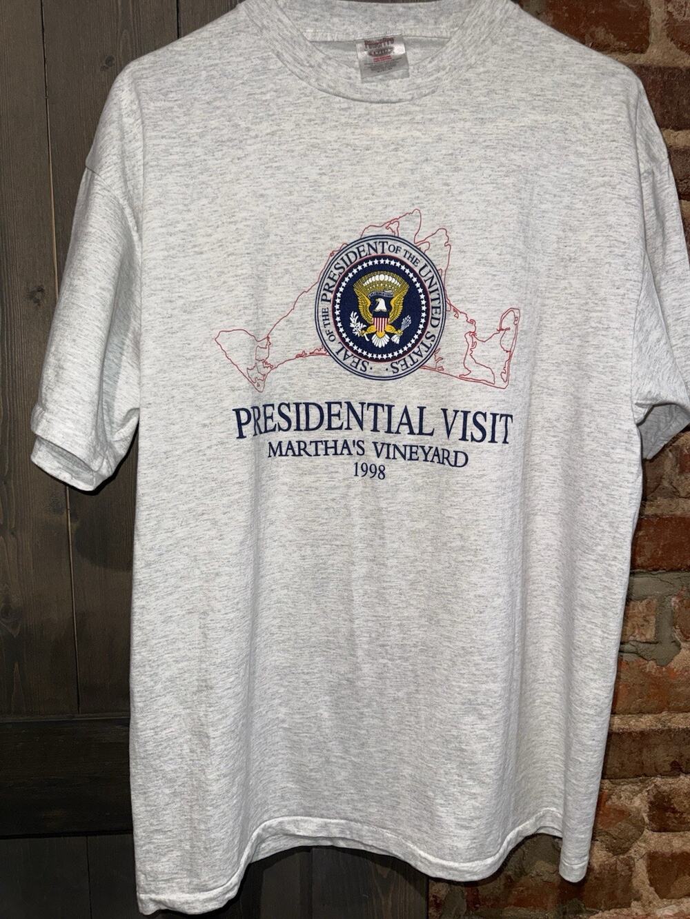 Bill Clinton Martha’s Vineyard August 1998 WHITE HOUSE - USA Presidential Visit